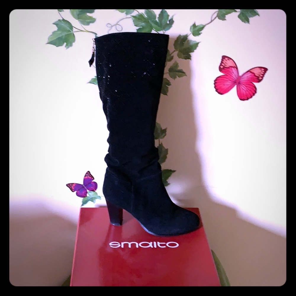 Suede fancy boots